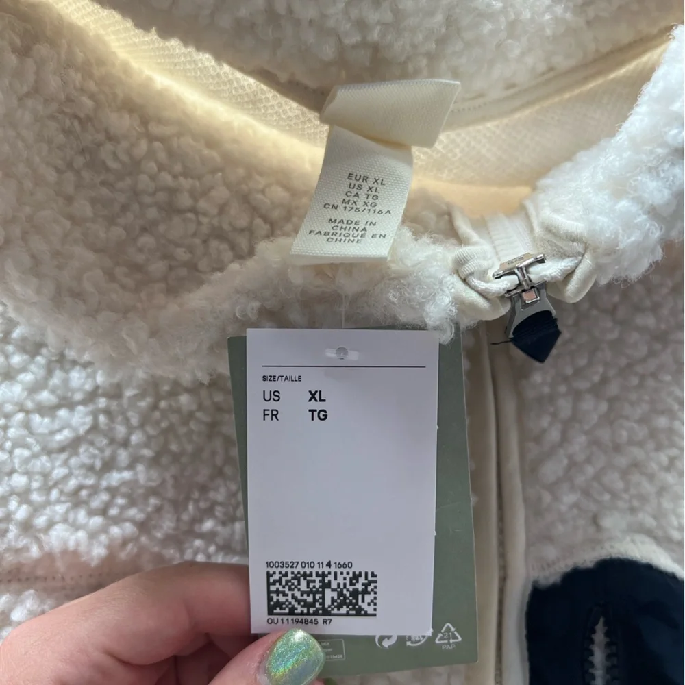 Sherpa Jacket - Picture 2 of 2